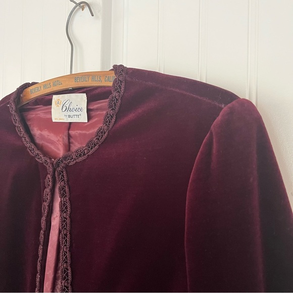 Vintage Velvet Jacket Maroon Burgundy Embellished Victorian 70s Pockets Fancy - Picture 6 of 15
